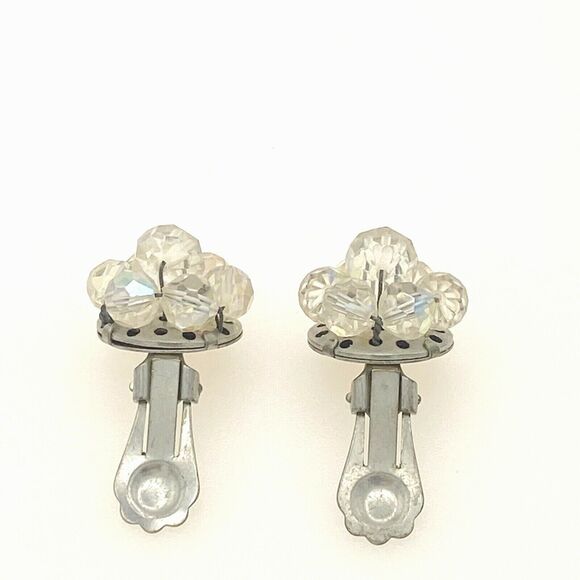 Vintage Faceted Clear Beaded Clip-On Earrings Round Silver Tone, 3/4" - Picture 5 of 8